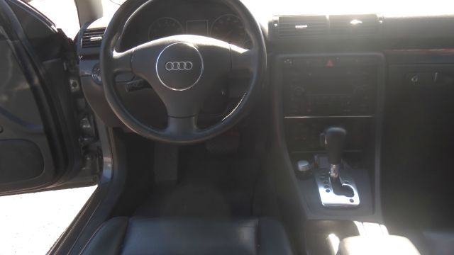 Audi A4 2003 photo 1