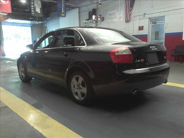 Audi A4 2003 photo 4