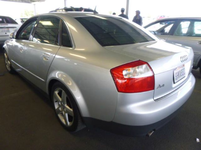 Audi A4 2003 photo 3