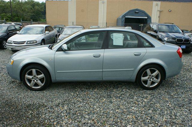 Audi A4 2003 photo 4