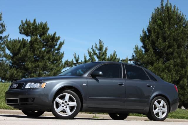 Audi A4 2003 photo 2