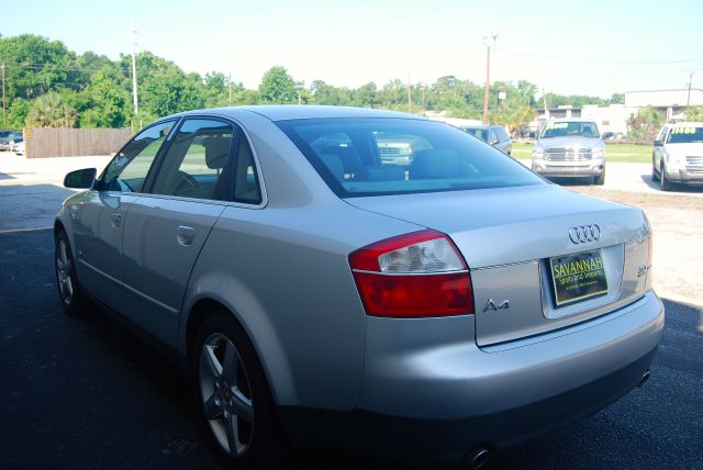 Audi A4 2003 photo 3