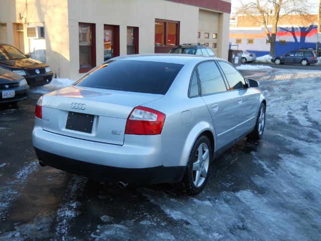 Audi A4 2003 photo 3