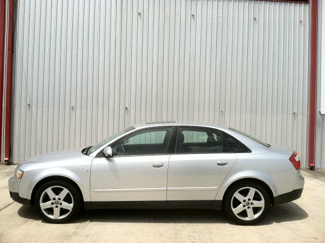 Audi A4 2003 photo 3