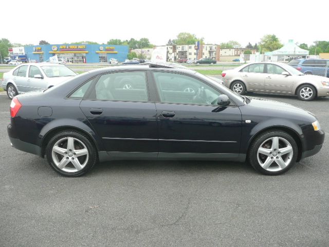 Audi A4 2003 photo 17