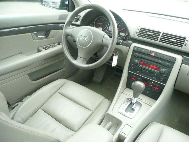 Audi A4 2003 photo 21