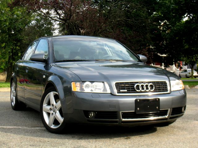 Audi A4 2003 photo 3