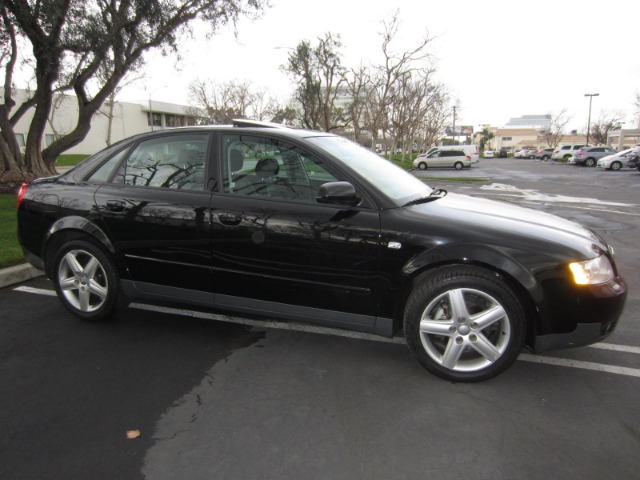 Audi A4 2003 photo 4