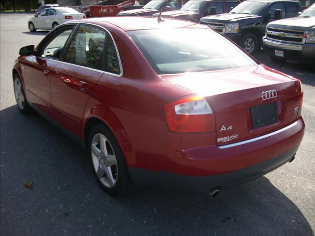 Audi A4 2003 photo 4