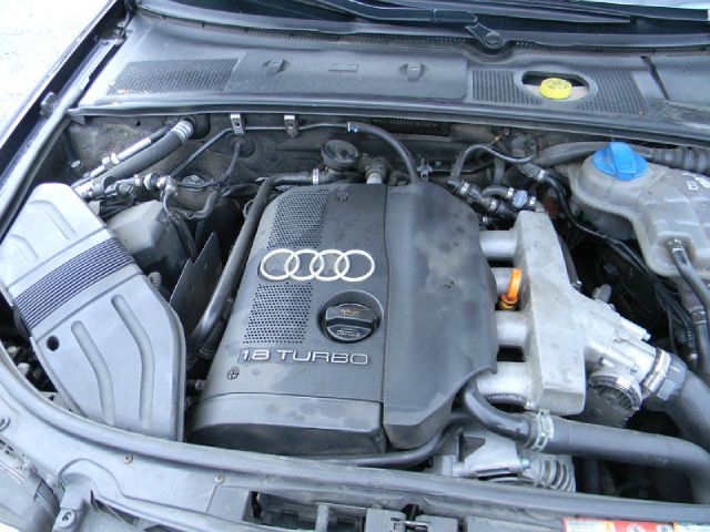 Audi A4 2003 photo 2