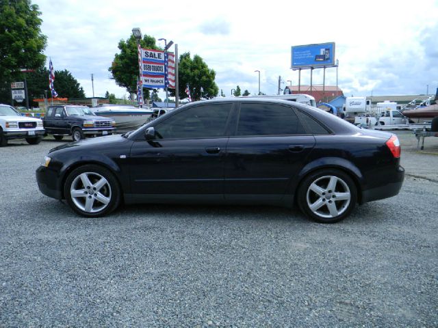 Audi A4 2003 photo 9