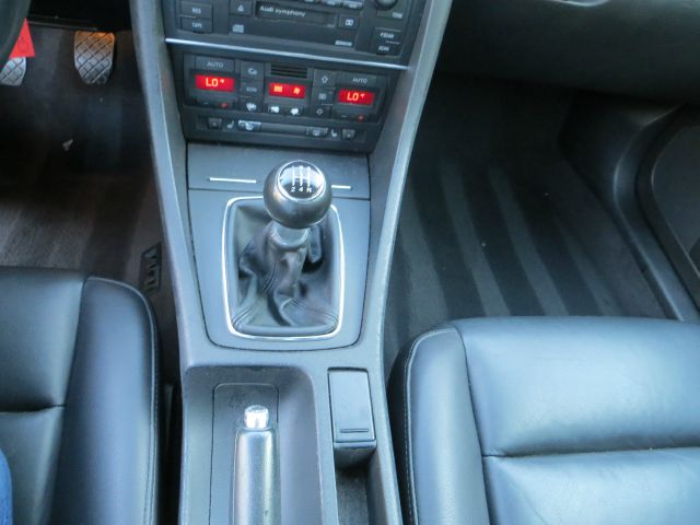 Audi A4 2003 photo 22