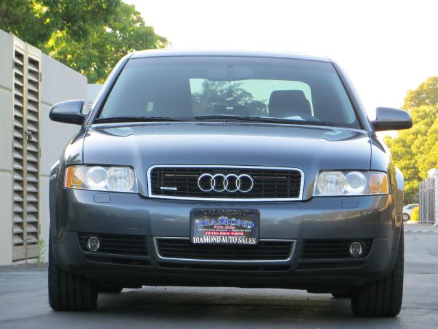 Audi A4 2003 photo 3