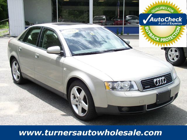 Audi A4 2003 photo 2