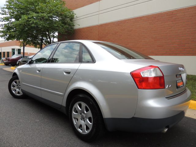 Audi A4 2003 photo 1