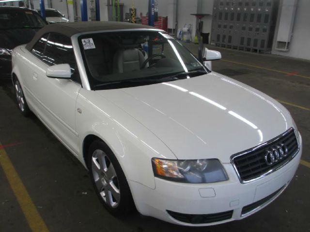 Audi A4 2004 photo 3