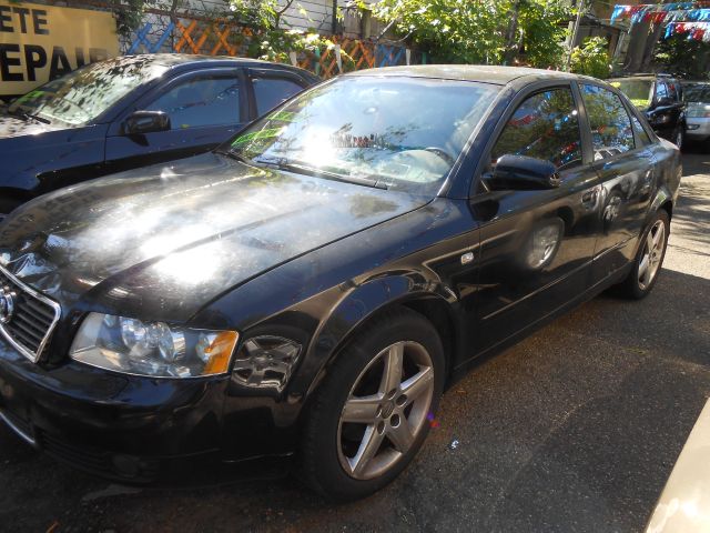 Audi A4 2004 photo 3