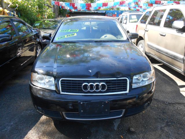 Audi A4 2004 photo 4