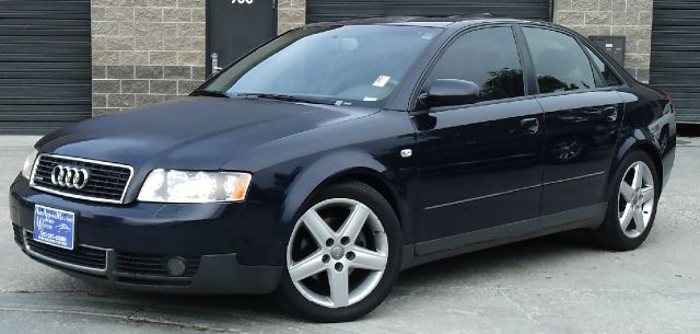 Audi A4 2004 photo 4