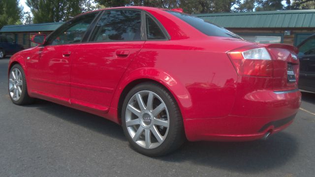 Audi A4 2004 photo 3