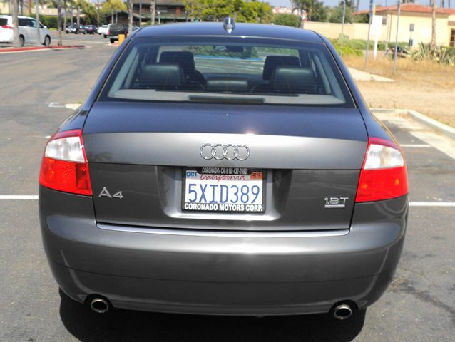 Audi A4 2004 photo 27