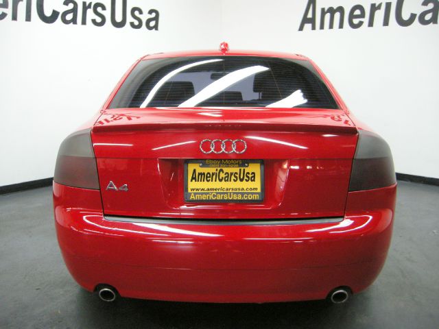 Audi A4 2004 photo 4