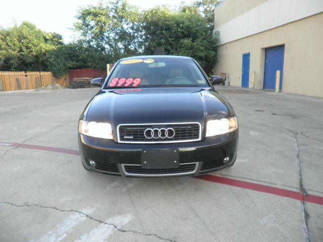 Audi A4 2004 photo 3