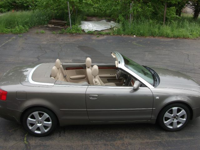 Audi A4 2004 photo 11
