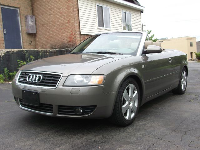 Audi A4 2004 photo 14