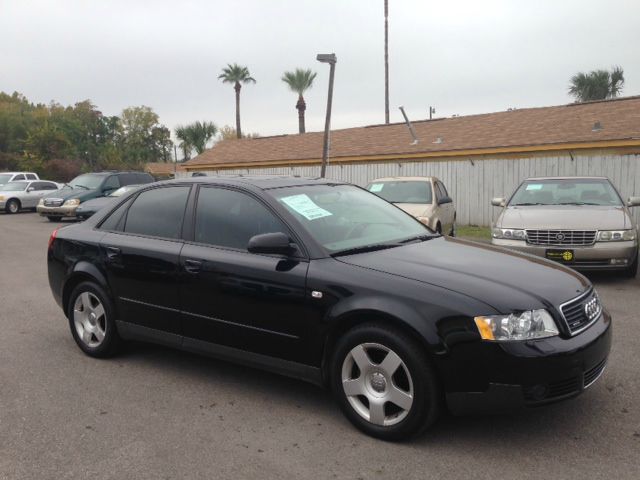 Audi A4 2004 photo 1