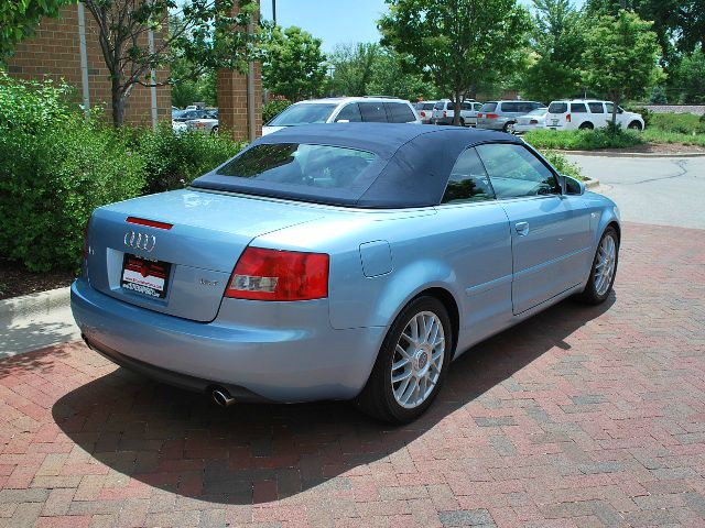 Audi A4 2004 photo 19