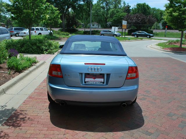 Audi A4 2004 photo 20