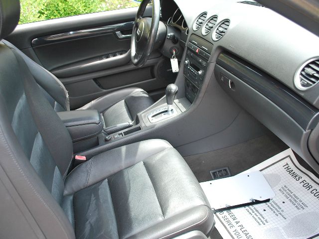 Audi A4 2004 photo 3