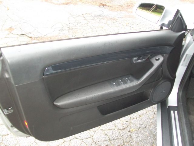 Audi A4 2004 photo 11