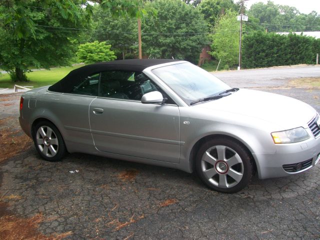 Audi A4 2004 photo 3