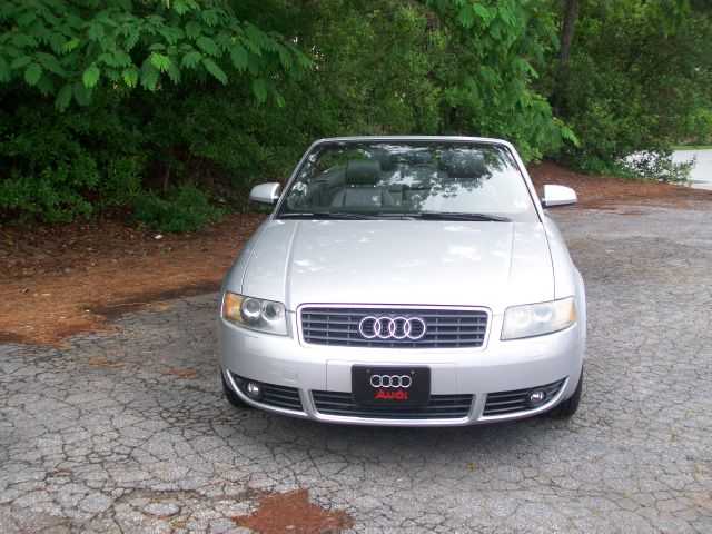 Audi A4 2004 photo 5