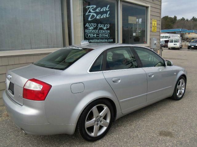 Audi A4 2004 photo 3