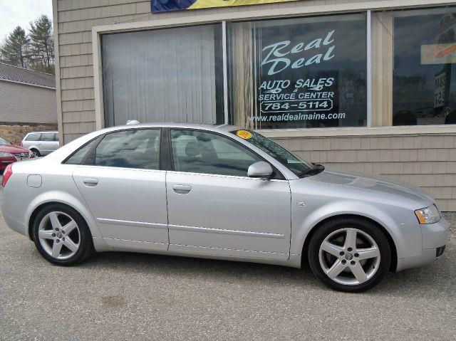 Audi A4 2004 photo 4