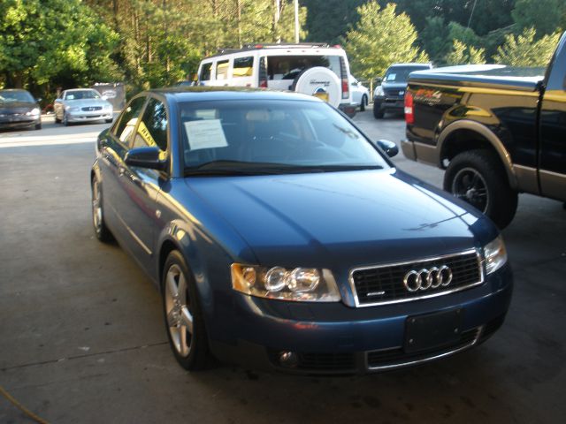 Audi A4 2004 photo 3