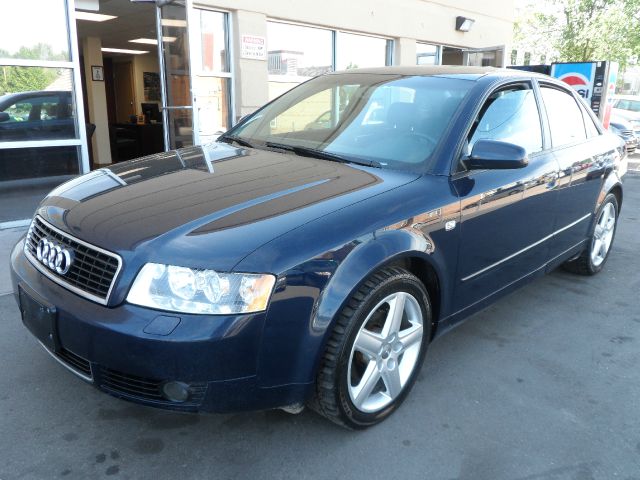 Audi A4 2004 photo 3