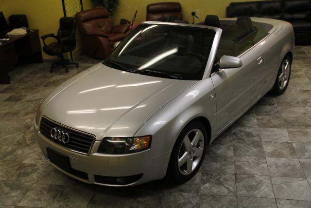 Audi A4 2004 photo 23