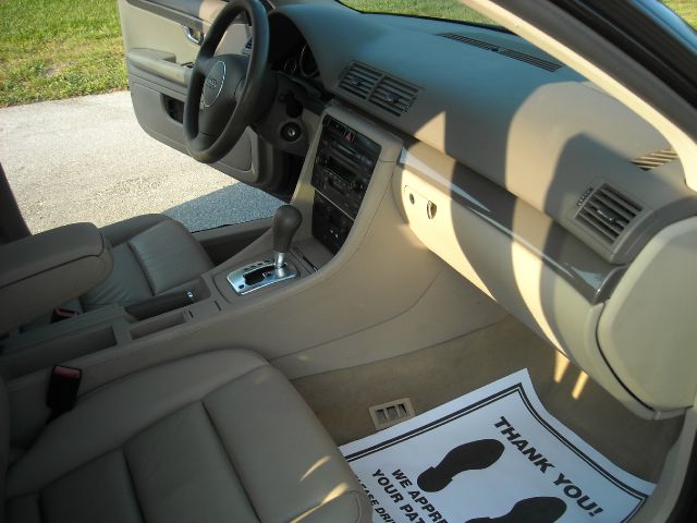 Audi A4 2004 photo 3