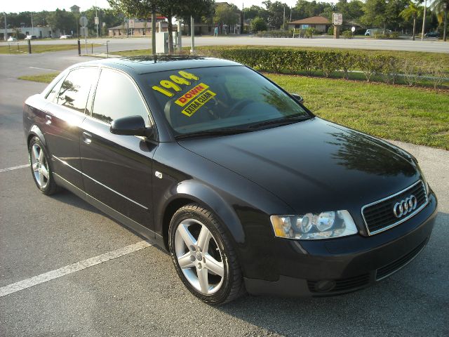 Audi A4 2004 photo 5