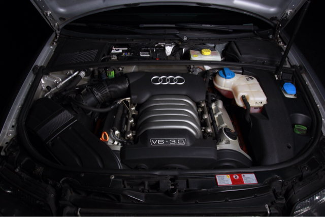 Audi A4 2004 photo 3