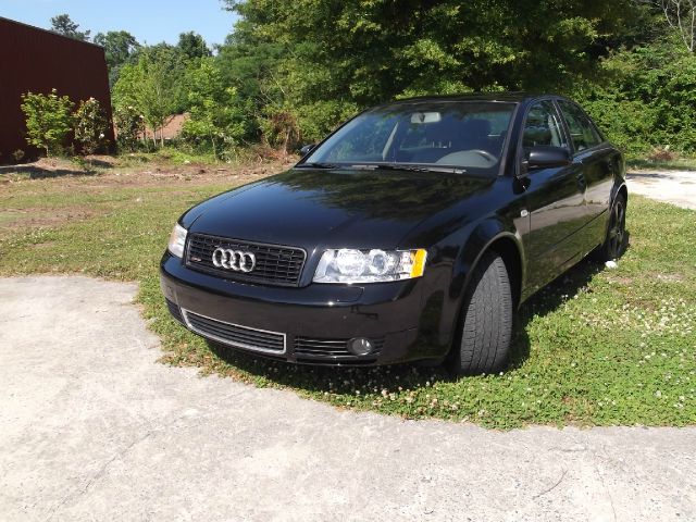 Audi A4 2004 photo 15