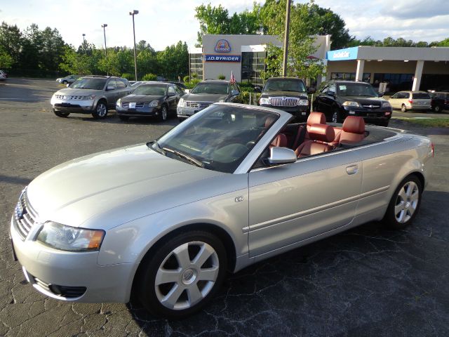 Audi A4 2004 photo 9