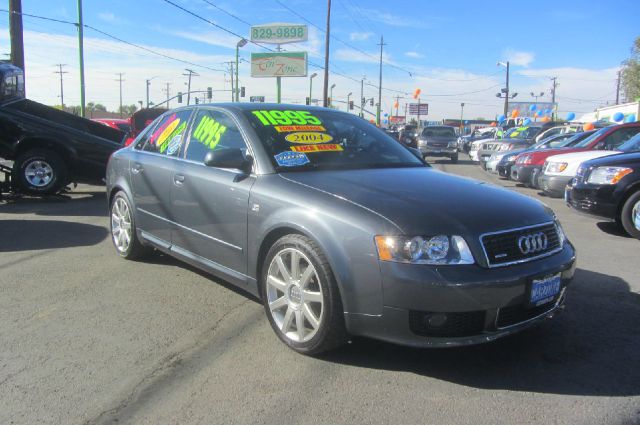 Audi A4 2004 photo 3