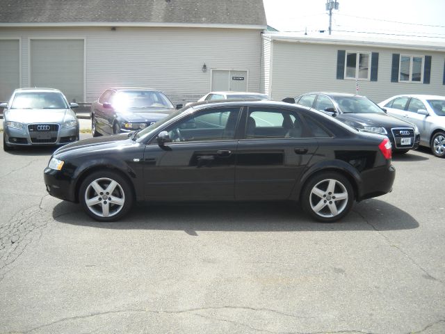 Audi A4 EXT CAB Sedan