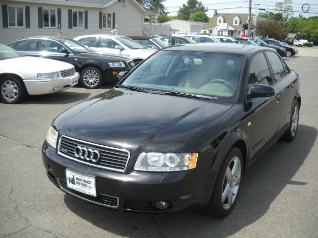 Audi A4 2004 photo 6