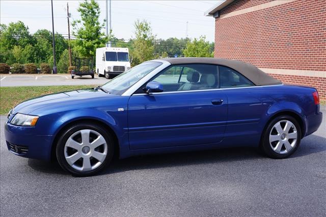 Audi A4 2004 photo 19